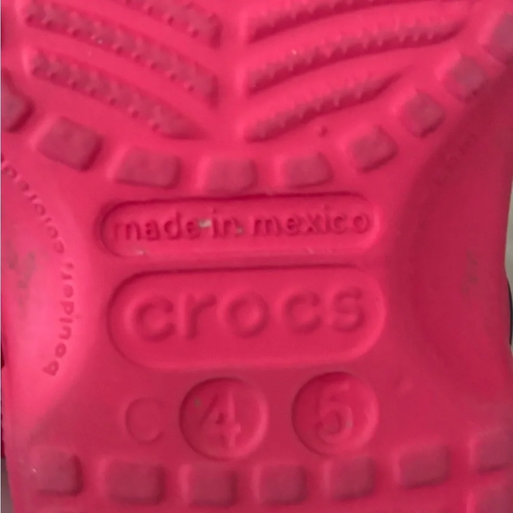Unisex Baby Crocs in Varsity Red | Size 4 / 5